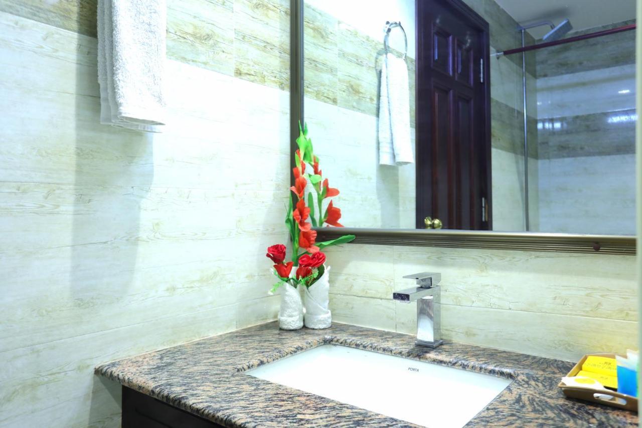 Rachna Hotel Gujranwala Eksteriør billede