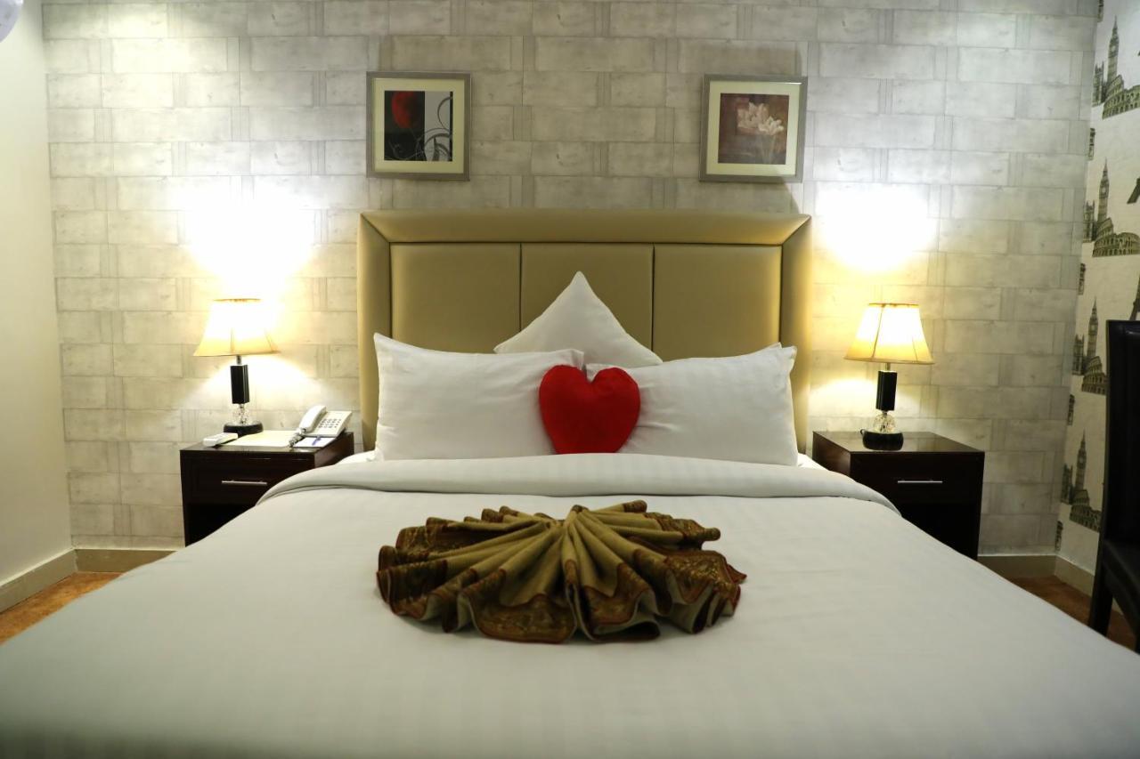 Rachna Hotel Gujranwala Eksteriør billede